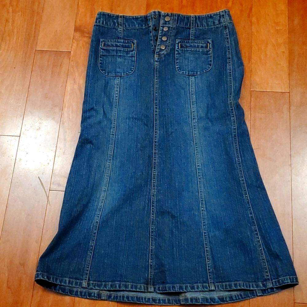 Shin length denim tulip skirt
